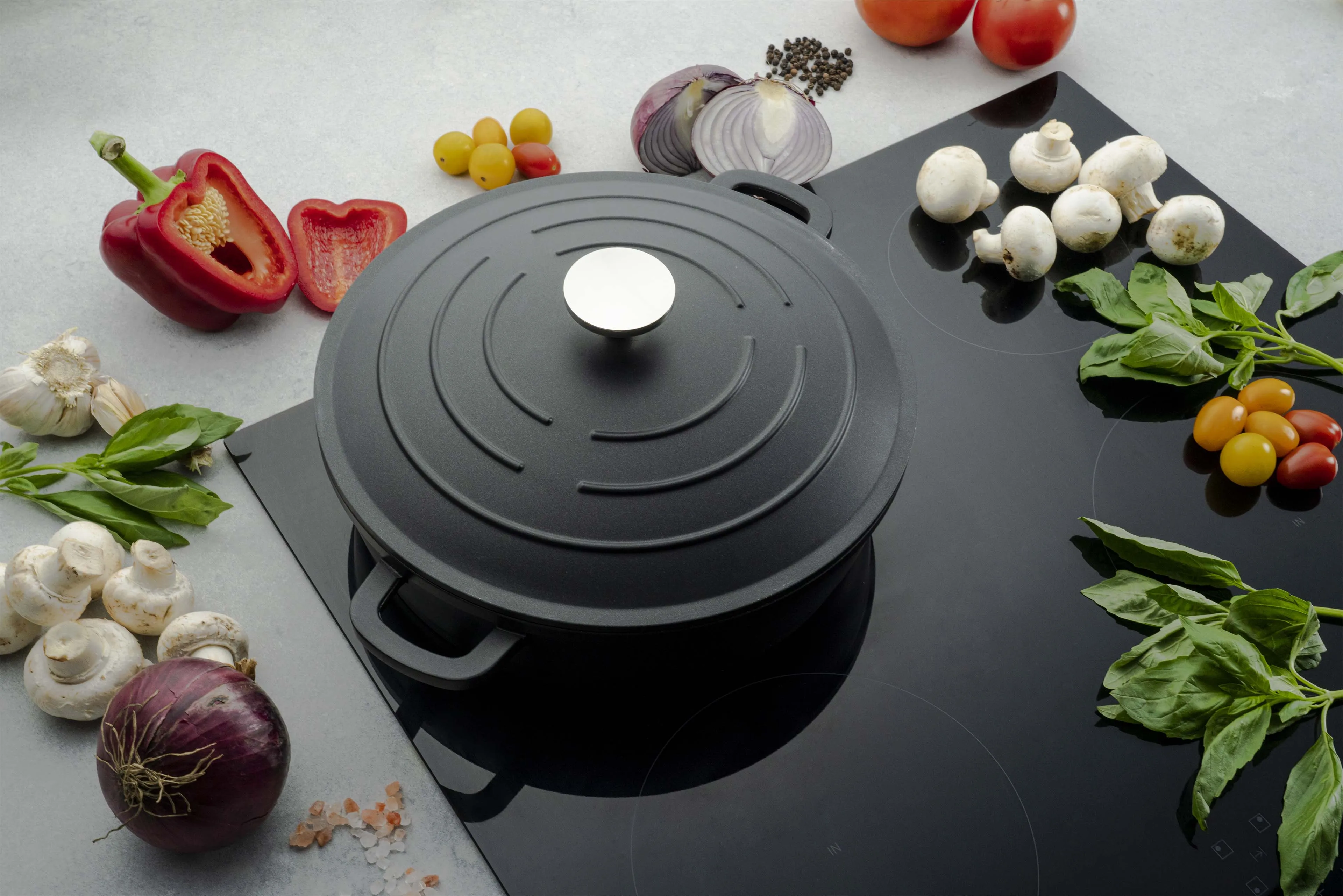 Commichef Cast Aluminium 32cm Shallow Casserole - Black