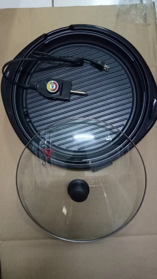 Elite Gourmet - Electric Indoor Grill with Glass lid - 120V