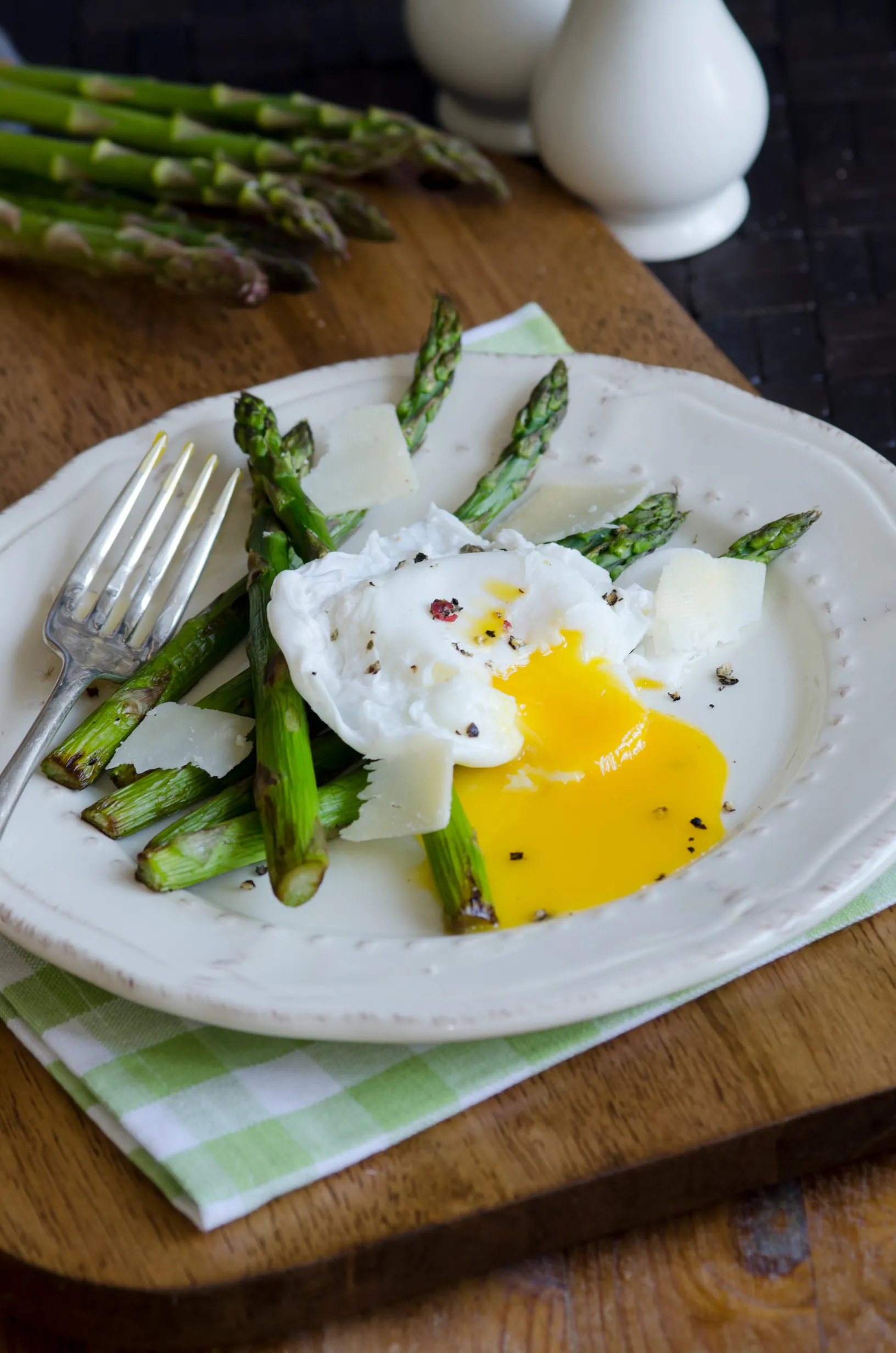 Grilled Asparagus and Poached Egg Salad with Lemon Vinaigrette