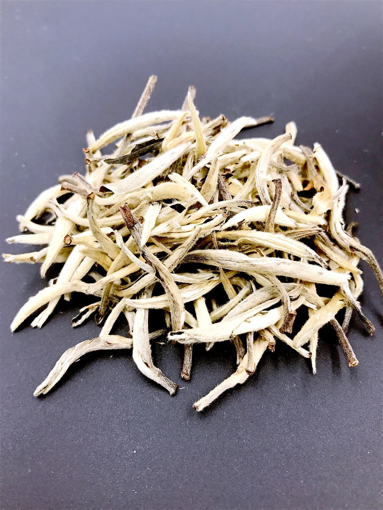 Silver Needle White Tea/Bai Hao Yin Zhen 白毫银针